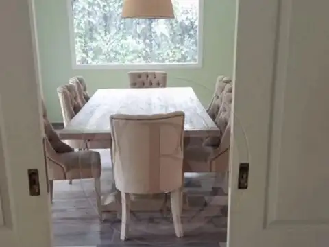 Casa en Alquiler en Belen de Escobar, USD 1.800