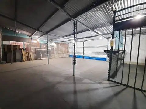 IMPECABLE Galpon en Polo Industrial