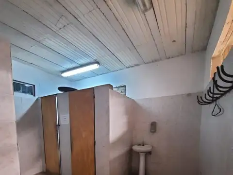 Galpon en Venta en 9 de Abril, USD 1.320.000