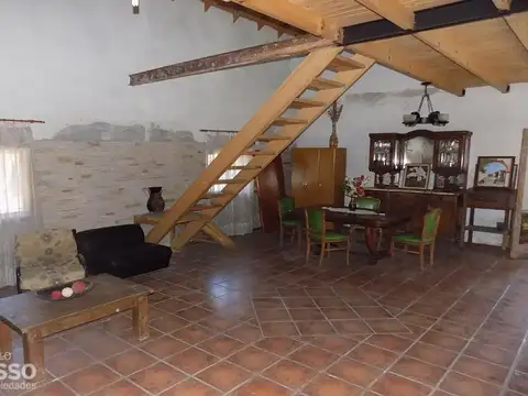 Casa 4 ambientes con 1 baño