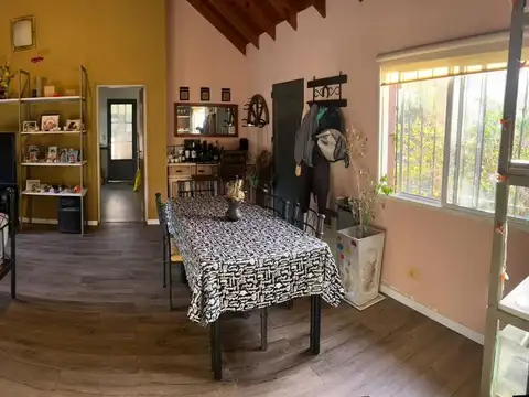 Alquiler  de casa 3 cuartos en Las Acacias Pilar sin expensas 