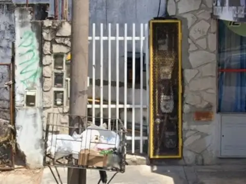 AV HIPOLITO IRIGOYEN 500 , Piso 0