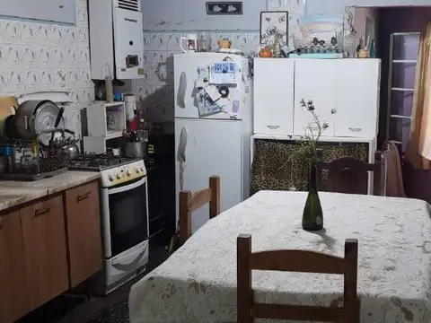 CASA IDEAL PARA 2 FAMILIAS EN VENTA - EL PALOMAR