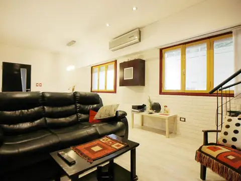 Depto Tipo Casa en Venta de 4 dormitorios