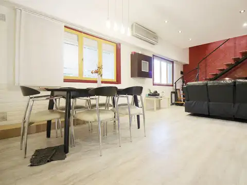 Depto Tipo Casa en Venta de 5 ambientes