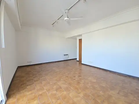 San Pedrito 184 11° 3 ambientes/ 2 balcones- semipiso