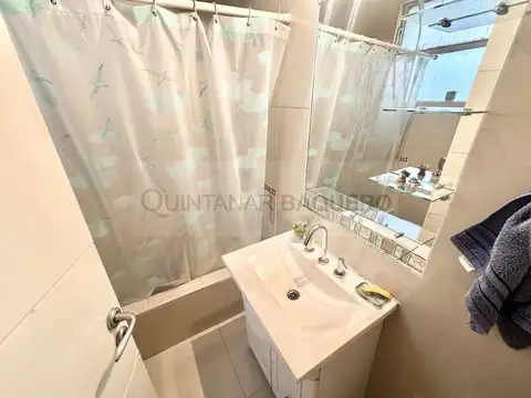 Depto Tipo Casa en Venta 80 años