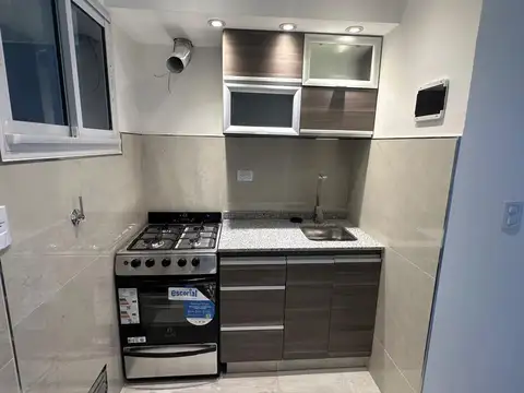 DEPARTAMENTO EN VENTA DE 2 AMBIENTES AL FRENTE CON PATIO EN PLANTA BAJA TIPO PH EN BARRIO NORTE