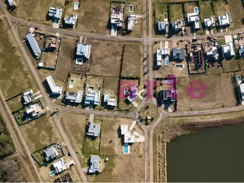 Terreno en Venta en Los Juncos, USD 24.000