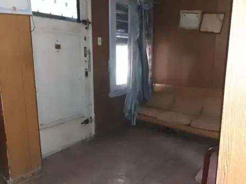 Depto Tipo Casa en Venta en Flores, USD 140.000