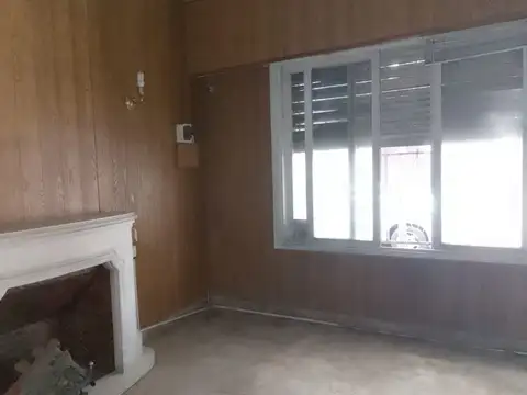 Depto Tipo Casa 5 ambientes con 2 baños