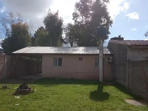 Casa 3 ambientes con 1 baño