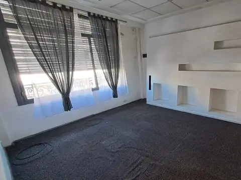 Lope de Vega 3200, Piso 1