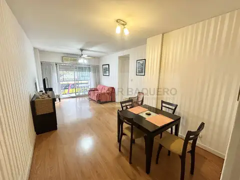 Av. Jujuy 1000, Piso 1