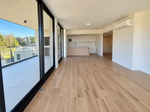 Departamento en Alquiler con 2 cocheras
