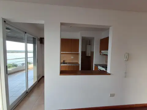 Departamento en Alquiler con 1 cocheras