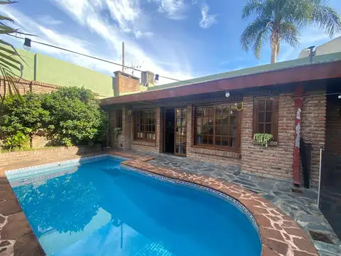 Casa en venta con 4 dormitorios en San Isidro