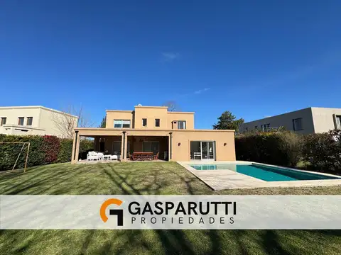 Casa en Venta de 4 dormitorios