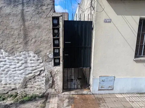 VENTA PH 2 AMBIENTES BERNAL