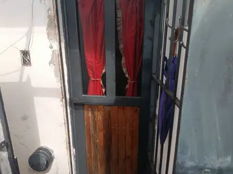 Depto Tipo Casa 2 ambientes con 1 baño