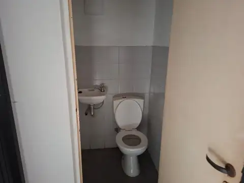 Avenida Juan Domingo Perón 2100