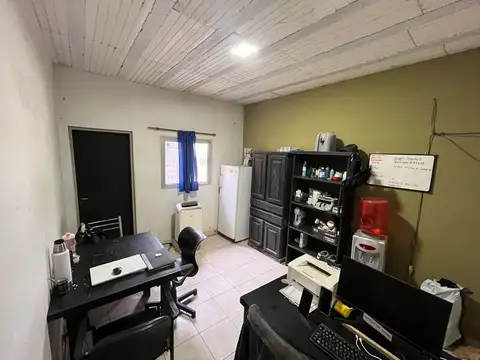 VENTA DE GALPON CON OFICINAS EN MALVINA 600 M2