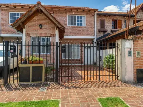 VENTA EN BLOCK  PHS 2 Y 3 AMBIENTES CON TERRENO  CARAPACHAY