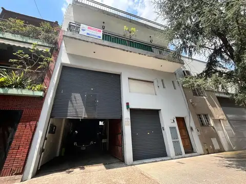 Galpón en Venta c/ local, Deposito y CASA en CABA