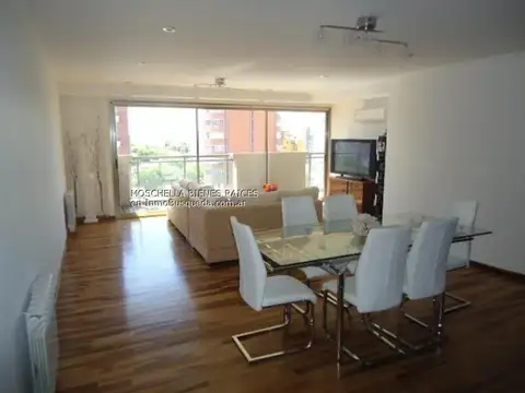 44 E/ 11 Y 12 , Piso 8