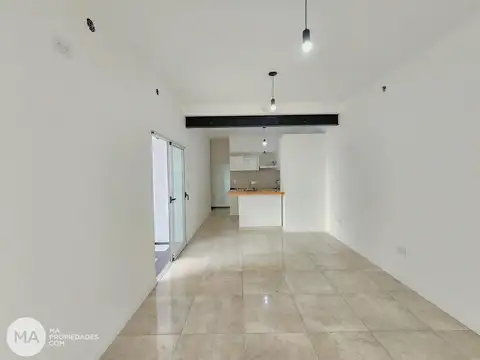 Venta | Casa 2 dormitorios con patio y quincho - Catamarca 3300 - Luis Agote Rosario