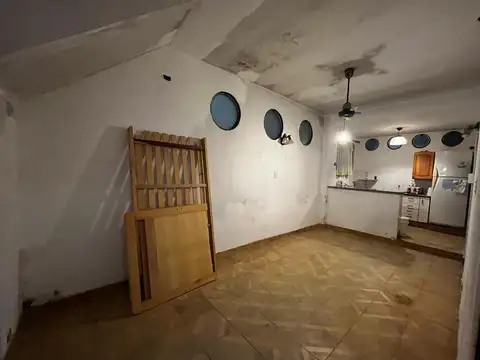 Depto Tipo Casa 4 ambientes con 2 baños
