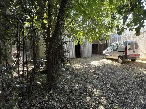 LOTE MAS GALPON EN VENTA - GRANADERO BAIGORRIA