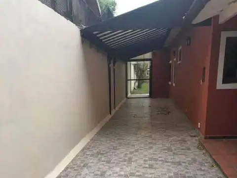 Casa en Venta en Monte Grande, USD 260.000