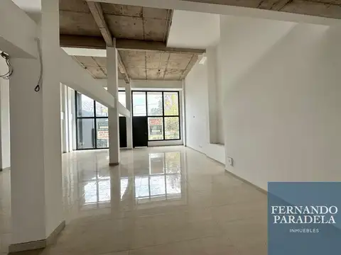Local en Alquiler en Barrio Parque Leloir, $ 1.100.000