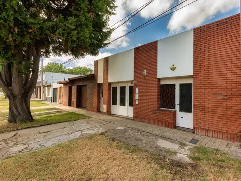 Casa venta barrio MATHEU ROSARIO ZONA SUR  3 dormtiorios patio terraza