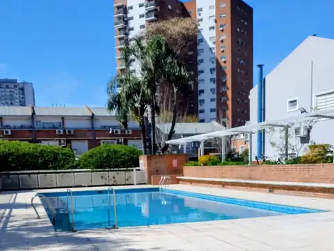 EXCELENTE DEPARTAMENTO TIPO DUPLEX CON COCHERA EDIFICIO CEDROS BAJOS SE ALQUILA SIN AMOBLAR