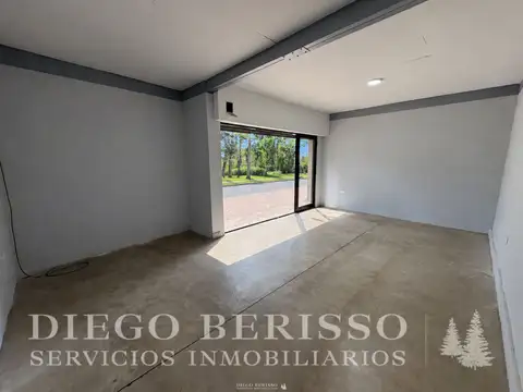 LOCAL COMERCIAL EN LOS CARDALES 100