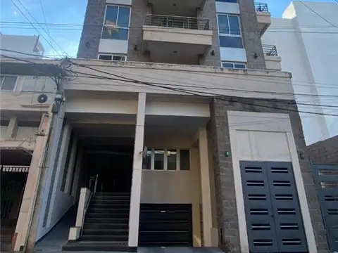 San Luis 800, Piso 2