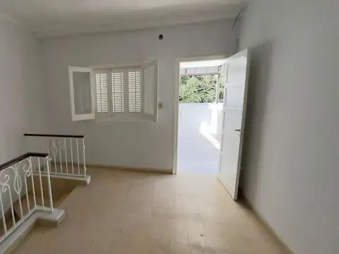 Casa en Alquiler de 3 dormitorios