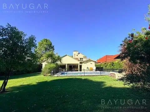 Venta - Casa sobre una planta en Golfer's Country Club - Pilar