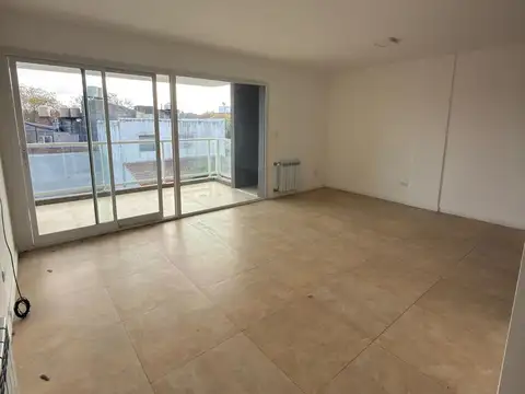 Departamento 2 ambientes con cochera en alquiler