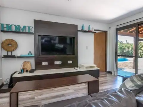 Casa 5 ambientes con 5 baños