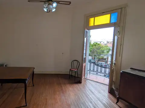 Alquiler PH en primer piso 3 Amb/ patio y terraza Avellaneda