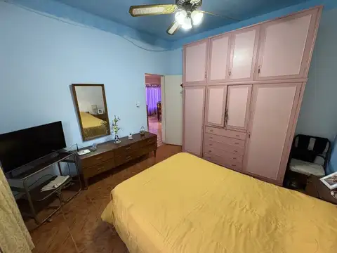 Einstein 4920 , Piso 0
