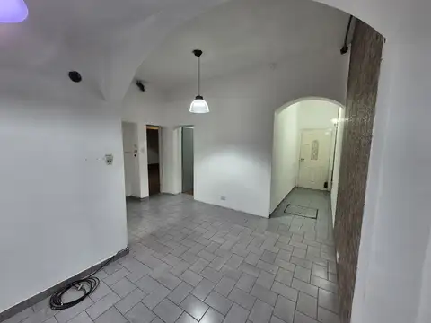 Depto Tipo Casa 4 ambientes con 1 baño