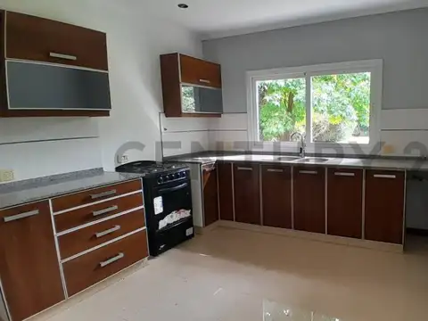Casa en Venta en La Lonja, USD 215.000