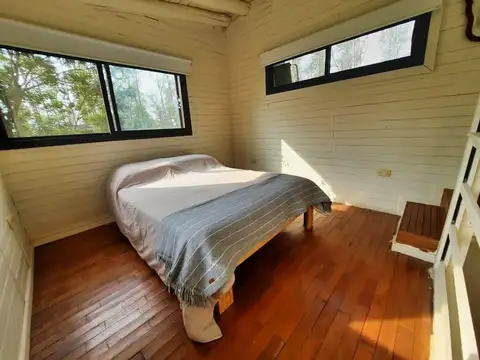 Casa 6 ambientes con 2 baños