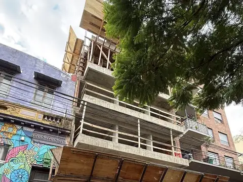 Departamento en Venta con 1 cocheras