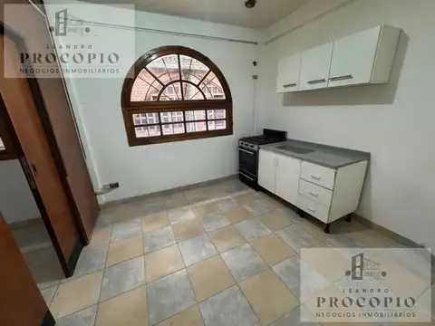Depto Tipo Casa en Alquiler de 1 dormitorio