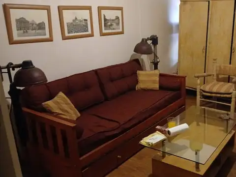 VENTA MICROCENTRO MONOAMBIENTE FRENTE PISO ALTO